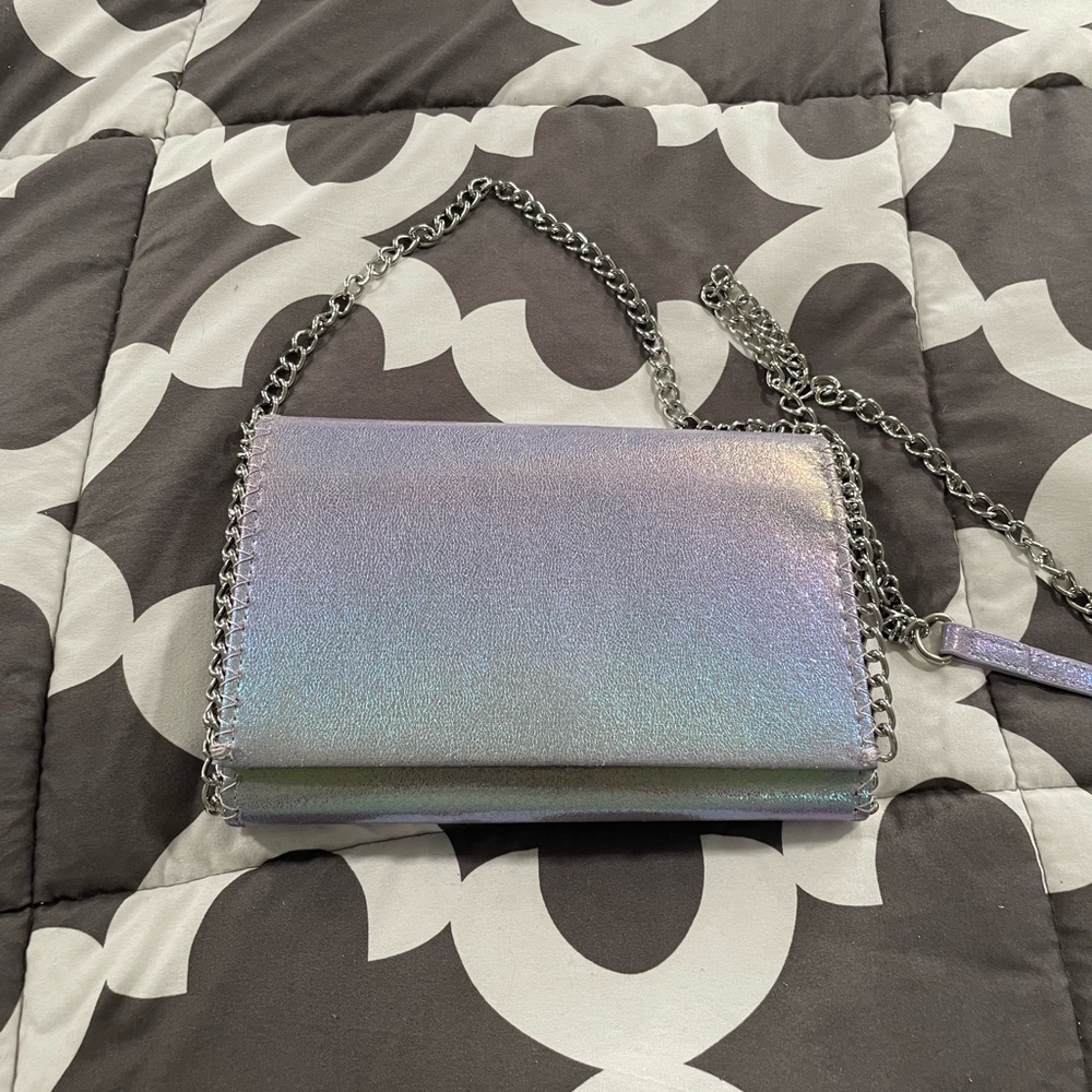 Chelsea 28 Iridescent color small purse